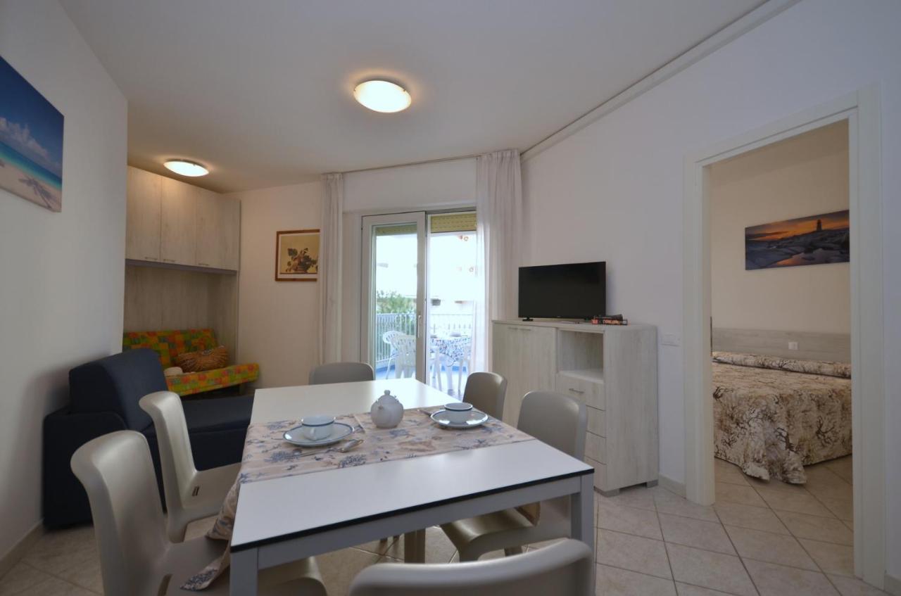 Residenza Marco Polo Lignano Sabbiadoro Exterior foto