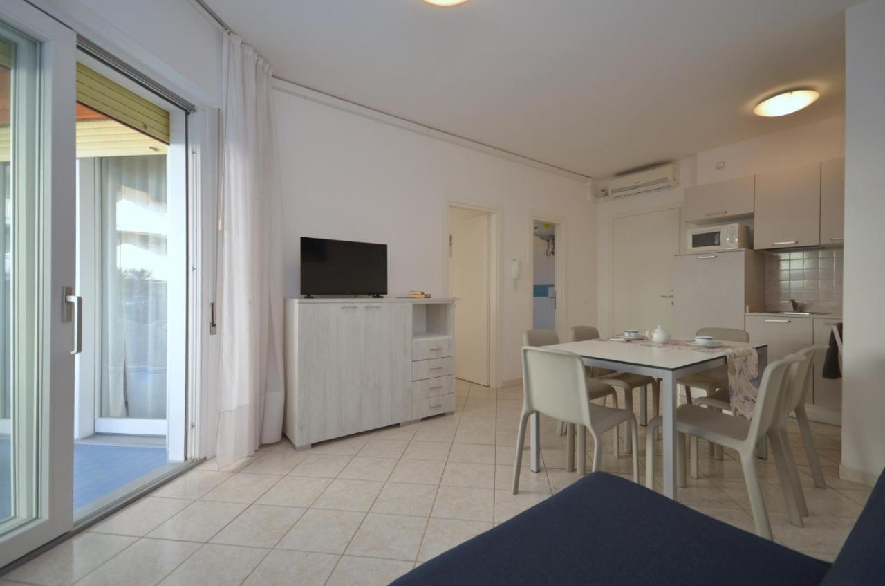 Residenza Marco Polo Lignano Sabbiadoro Exterior foto
